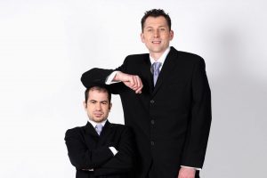 ££-Short-and-Tall-Businessmen-3091073